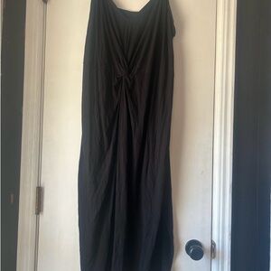 Ava & Viv Black Twist-Front Maxi Dress 1X
